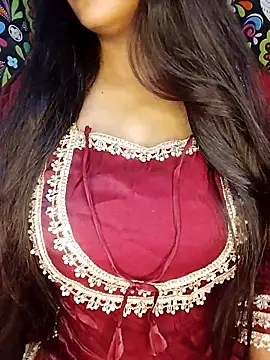 Snapshot of Sreya213 chatting on March 14, 2026, 6:24 pm Sreya213 online show from March 14, 2026, 6:24 pm