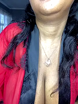 MayaPassion online show from October 17, 2025, 4:15 am