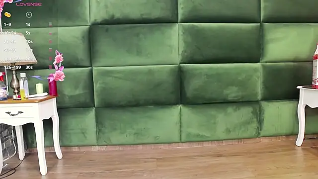 SelenSummer online show from October 8, 2025, 4:10 am