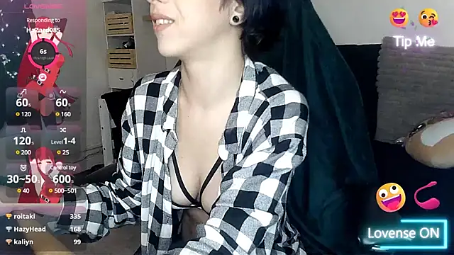 LisandreLaVenale online show from January 6, 2025, 12:05 am