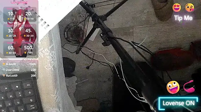 LisandreLaVenale online show from February 19, 2025, 12:25 am