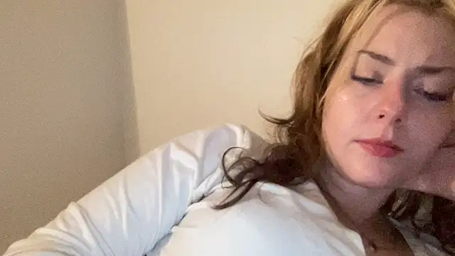 SkarlettRose96 online show from October 15, 2025, 4:01 am