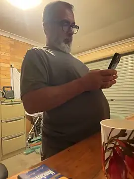 Snapshot of ausbod chatting on December 27, 2024, 12:23 pm ausbod online show from December 27, 2024, 12:23 pm