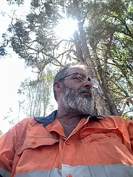 Snapshot of ausbod chatting on January 5, 2025, 3:11 am ausbod online show from January 5, 2025, 3:11 am