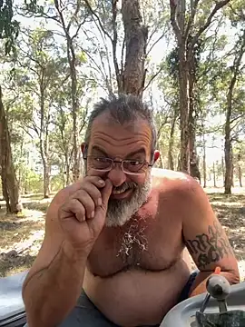 Snapshot of ausbod chatting on January 6, 2025, 3:42 am ausbod online show from January 6, 2025, 3:42 am