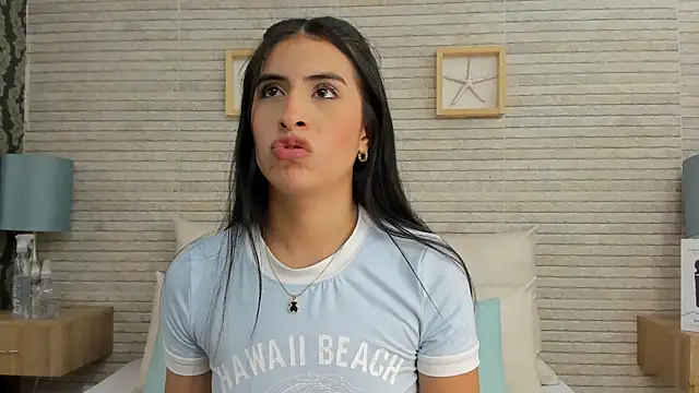 Snapshot of IssabellaLopez chatting on February 1, 2025, 11:06 pm IssabellaLopez online show from February 1, 2025, 11:06 pm