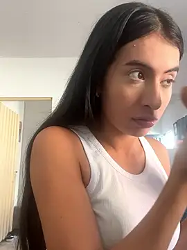 Snapshot of IssabellaLopez chatting on January 7, 2026, 1:35 pm IssabellaLopez online show from January 7, 2026, 1:35 pm