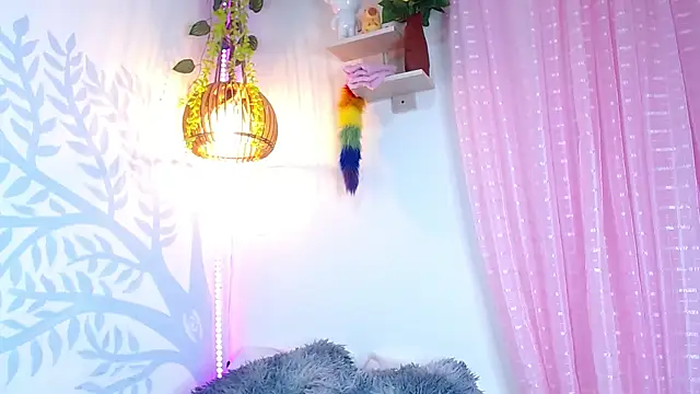 Alison Wiley online show from April 22, 2026, 5:10 am