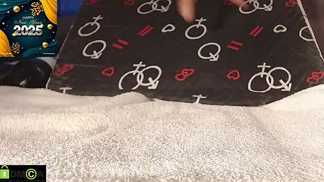 mikellwilliams10 online show from December 31, 2024, 12:15 pm