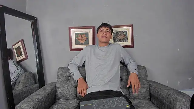 dafnezahiraa  online show from December 3, 2024, 9:01 pm