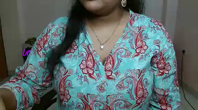 Naughty Ayesha1 online show from January 29, 2025, 3:33 am