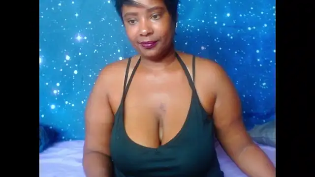 2Sweetysmile online show from March 19, 2025, 4:34 pm