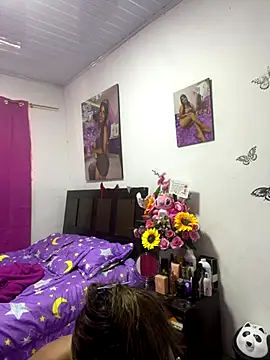 perlita05 online show from September 23, 2025, 10:02 pm