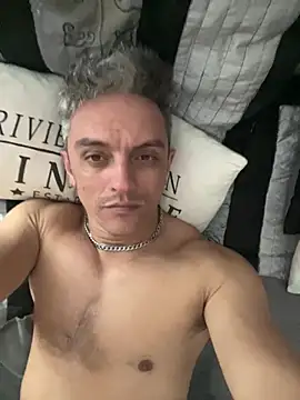 victorxxx2401 online show from July 30, 2026, 5:45 pm