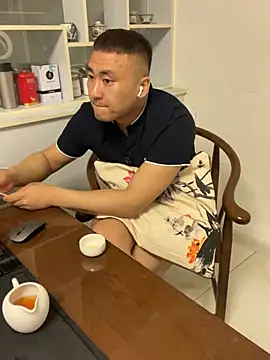 ShaoZian 1 online show from April 23, 2026, 2:41 pm