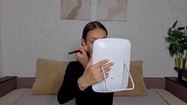 ChloeTeles  online show from January 8, 2025, 4:23 am