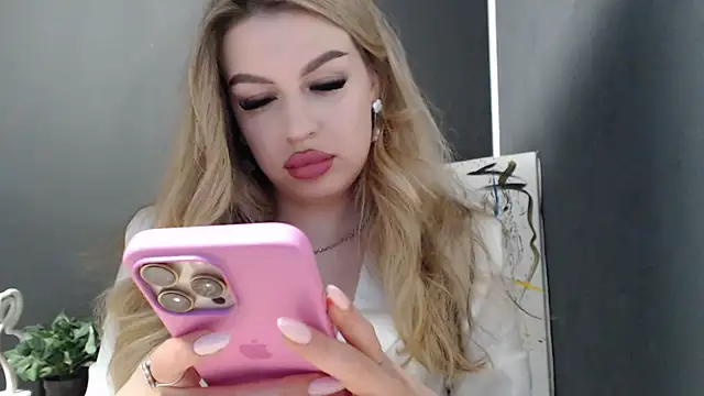 Snapshot of Your_Jessy chatting on May 21, 2026, 12:12 pm Your Jessy online show from May 21, 2026, 12:12 pm