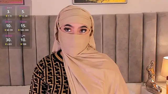  malih  online show from January 11, 2025, 1:01 pm