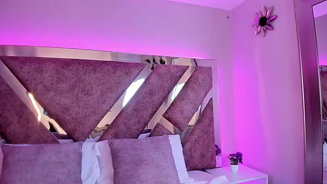 JulietaCheerr online show from March 6, 2025, 5:22 pm