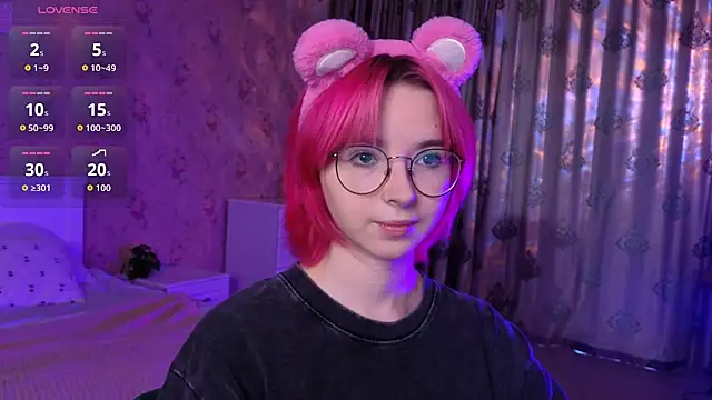 Nora Failure online show from September 13, 2025, 10:04 am