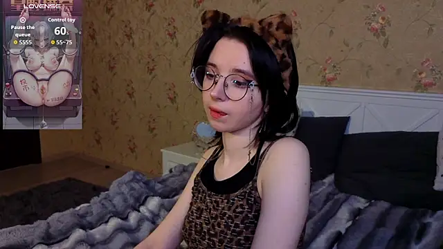 Nora Failure online show from April 25, 2026, 2:47 pm