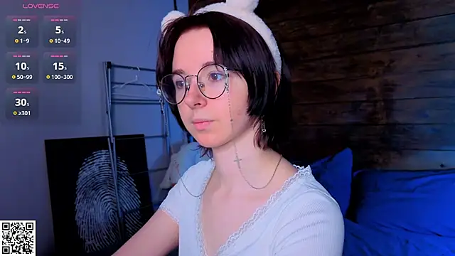 Snapshot of Nora_Failure chatting on August 3, 2026, 12:54 pm Nora Failure online show from August 3, 2026, 12:54 pm