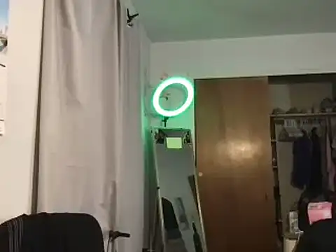 twentywithafelonyy online show from December 29, 2024, 11:18 am