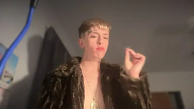 twentywithafelonyy online show from January 8, 2025, 7:34 am