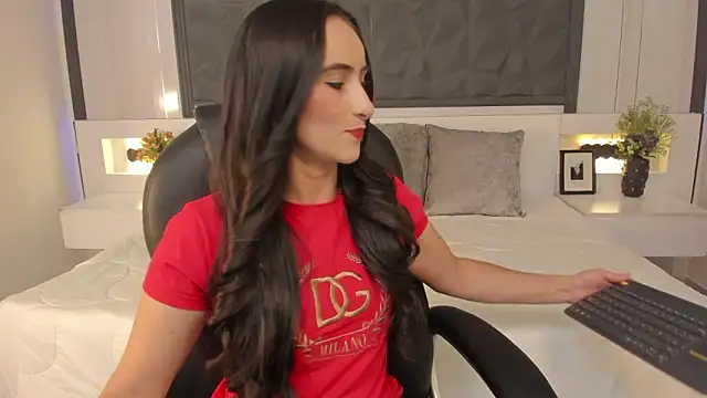 SaraGomez1 online show from February 26, 2026, 2:16 pm