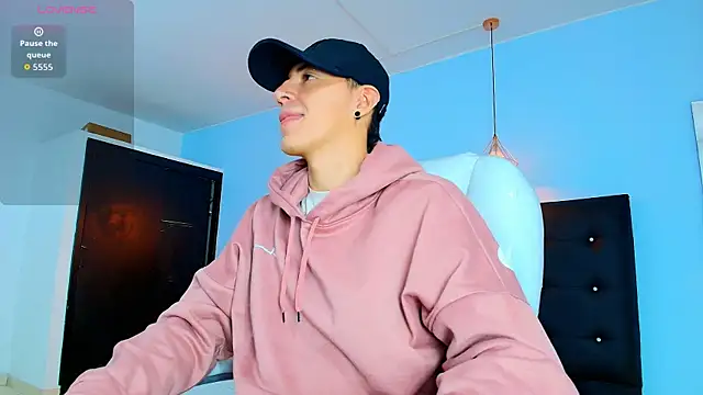 Lobo 17  online show from September 26, 2025, 4:27 am