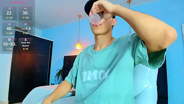 Lobo 17  online show from September 28, 2025, 3:34 am