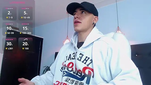 Lobo 17  online show from October 8, 2025, 3:48 am