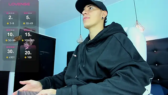 Lobo 17  online show from December 2, 2025, 3:45 am