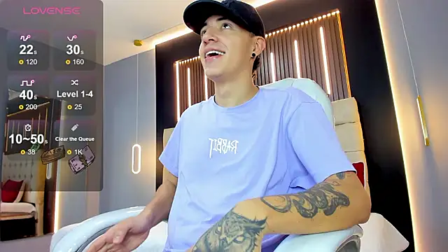 Lobo 17  online show from February 14, 2026, 3:47 am