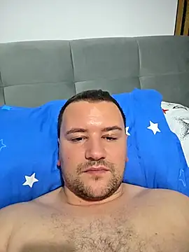 KarlosCarutox online show from November 26, 2025, 5:25 pm