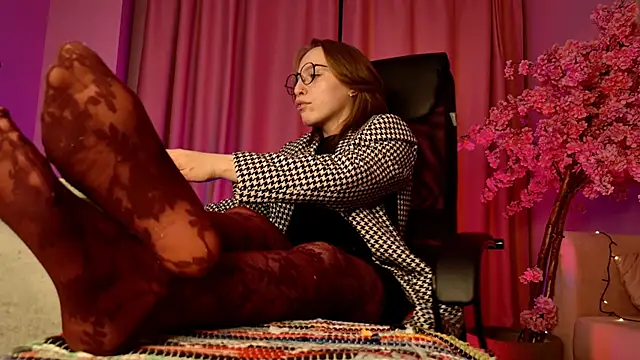 AphexQueen online show from October 10, 2025, 9:08 am