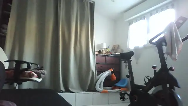 naturiste974 online show from October 2, 2025, 6:20 am