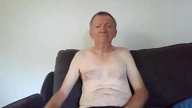 naturiste974 online show from February 27, 2026, 8:03 am