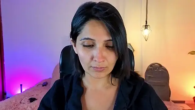 emily leinner online show from April 18, 2026, 11:38 pm