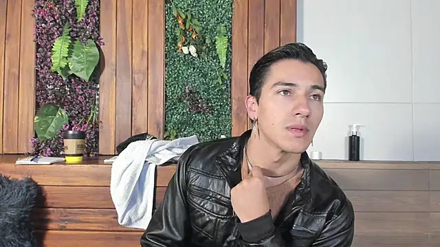 Andy Joy  online show from April 23, 2026, 11:09 am