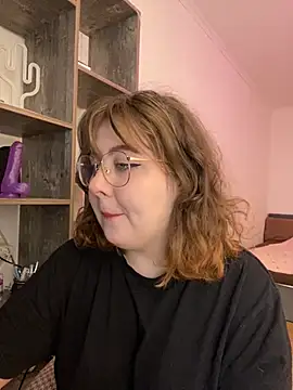 Snapshot of cinnabon_ chatting on December 13, 2024, 7:36 am cinnabon online show from December 13, 2024, 7:36 am