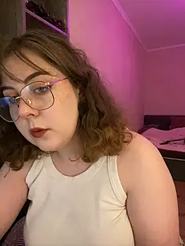 Snapshot of cinnabon_ chatting on January 13, 2025, 5:02 pm cinnabon online show from January 13, 2025, 5:02 pm