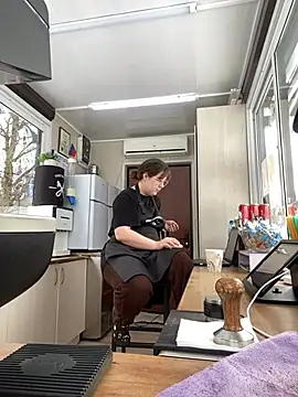 Snapshot of cinnabon_ chatting on January 25, 2025, 9:04 am cinnabon online show from January 25, 2025, 9:04 am