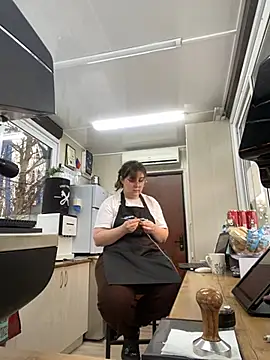 Snapshot of cinnabon_ chatting on February 12, 2025, 2:32 pm cinnabon online show from February 12, 2025, 2:32 pm