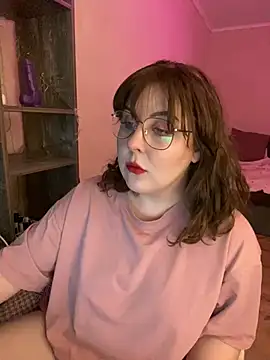 Snapshot of cinnabon_ chatting on February 24, 2025, 3:42 pm cinnabon online show from February 24, 2025, 3:42 pm