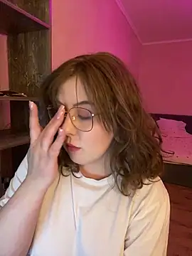 Snapshot of cinnabon_ chatting on March 6, 2025, 5:22 pm cinnabon online show from March 6, 2025, 5:22 pm