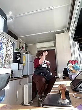 Snapshot of cinnabon_ chatting on March 7, 2025, 11:51 am cinnabon online show from March 7, 2025, 11:51 am