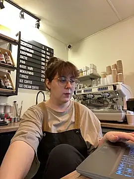 Snapshot of cinnabon_ chatting on November 8, 2025, 8:25 am cinnabon online show from November 8, 2025, 8:25 am