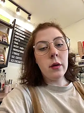 Snapshot of cinnabon_ chatting on May 4, 2026, 8:54 am cinnabon online show from May 4, 2026, 8:54 am