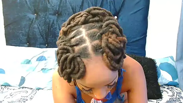 xTALLSEXYBUMx online show from February 27, 2025, 1:38 pm